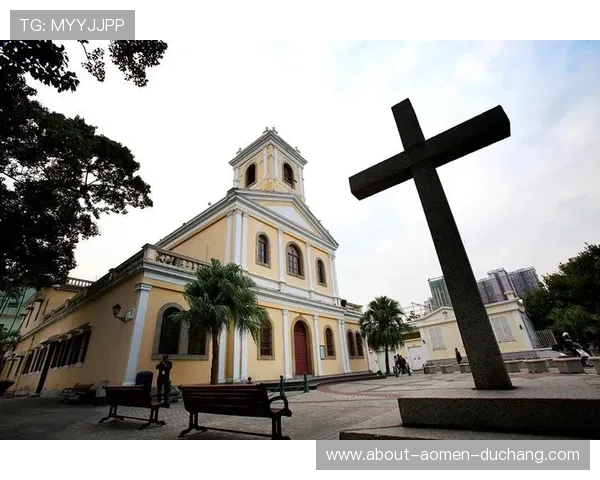旧澳门皇宫娱乐场在澳门历史建筑中的独特地位与艺术价值